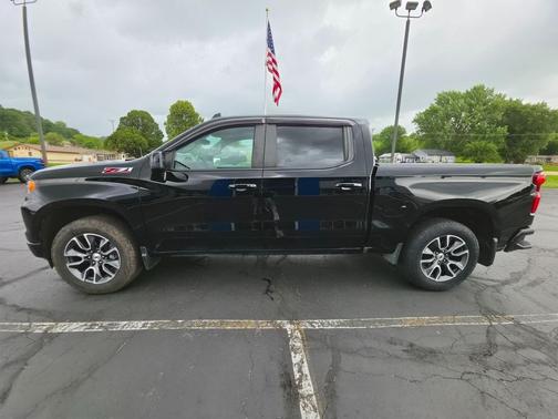 Black 2022 Chevrolet Silverado 1500 RST