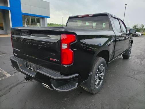 Black 2022 Chevrolet Silverado 1500 RST