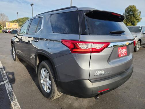 2021 Chevrolet Traverse LT Leather