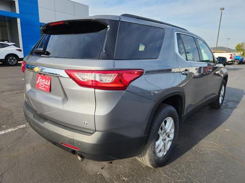 2021 Chevrolet Traverse LT Leather
