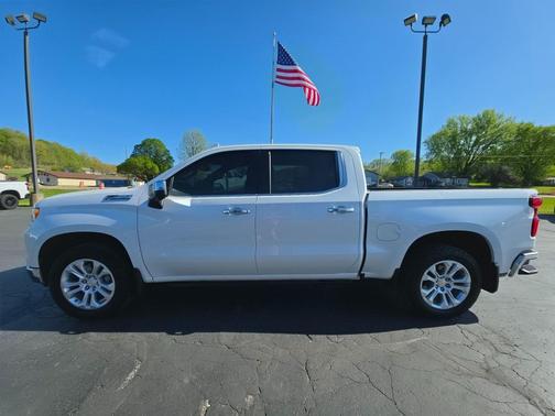 Iridescent Pearl Tricoat 2023 Chevrolet Silverado 1500 LTZ