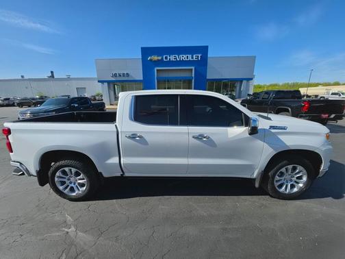 Iridescent Pearl Tricoat 2023 Chevrolet Silverado 1500 LTZ