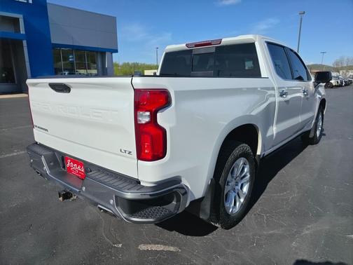 Iridescent Pearl Tricoat 2023 Chevrolet Silverado 1500 LTZ