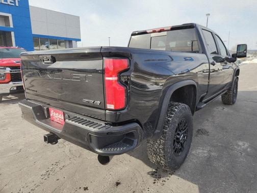 2025 Chevrolet Silverado 2500 4WD Crew Cab Standard Bed ZR2