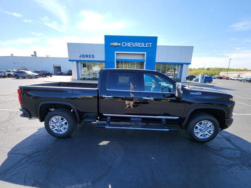 2025 Chevrolet Silverado 2500 High Country