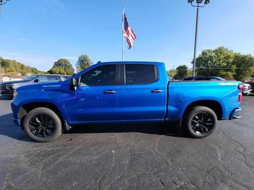 2022 Chevrolet Silverado 1500 Custom
