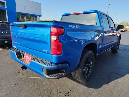 2022 Chevrolet Silverado 1500 Custom