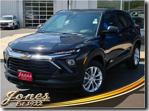 Mosaic Black Metallic 2026 Chevrolet Trailblazer LS
