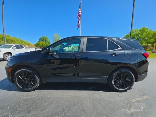 Mosaic Black Metallic 2024 Chevrolet Equinox LS