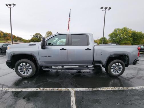 2024 Chevrolet Silverado 2500 Custom