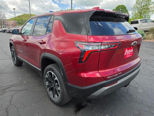 Radiant Red Tintcoat 2026 Chevrolet Equinox 1LT