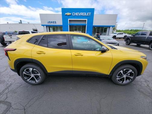 2025 Chevrolet Trax FWD 1RS