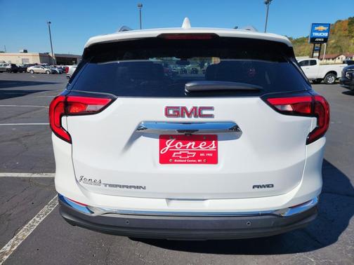 2021 GMC Terrain SLT