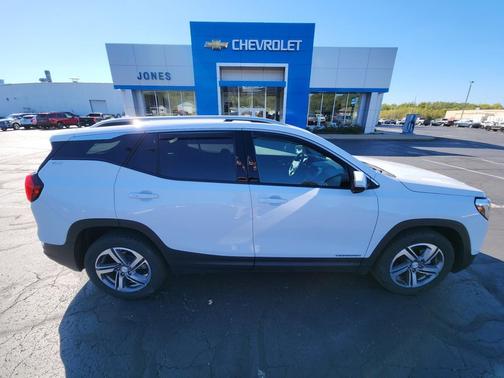 2021 GMC Terrain SLT