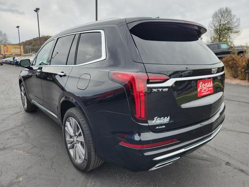 2025 Cadillac XT6 Premium Luxury AWD