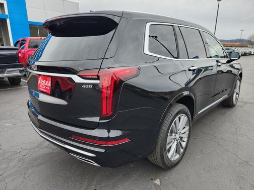 2025 Cadillac XT6 Premium Luxury AWD