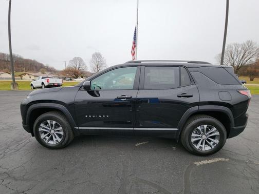 Mosaic Black Metallic 2026 Chevrolet Equinox 1LT