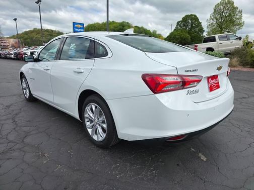 Summit White 2021 Chevrolet Malibu LT