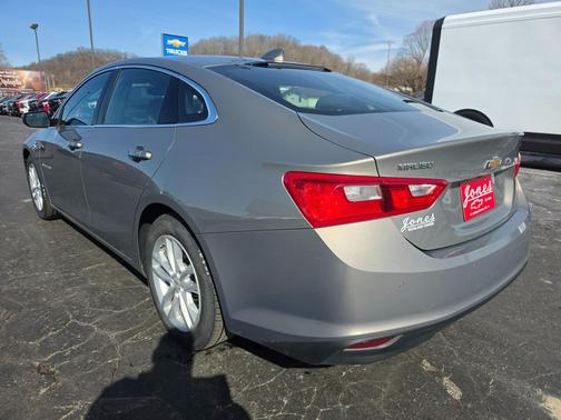 2017 Chevrolet Malibu 1LT