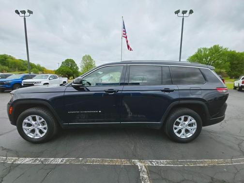 Midnight Sky 2023 Jeep Grand Cherokee L Limited