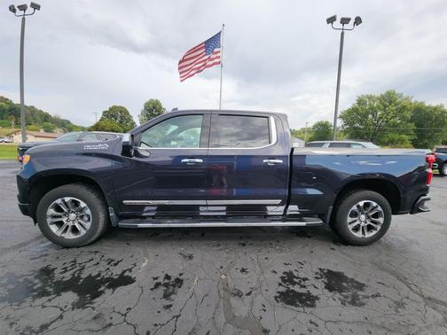 2022 Chevrolet Silverado 1500 High Country