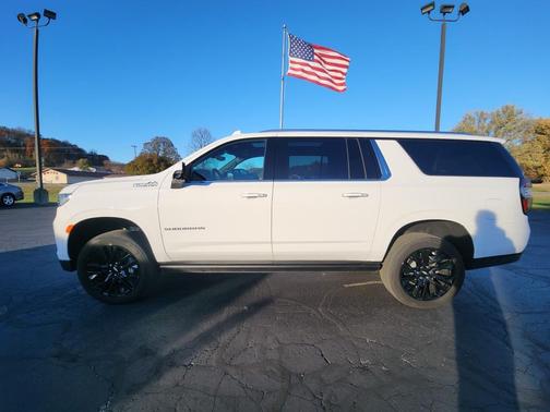 2024 Chevrolet Suburban 4WD High Country