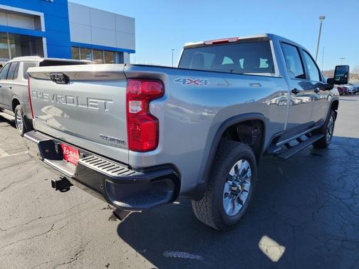 2025 Chevrolet Silverado 2500 Custom