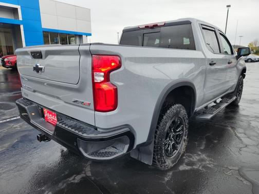 2024 Chevrolet Silverado 1500 ZR2