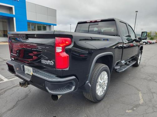 2022 Chevrolet Silverado 2500 High Country