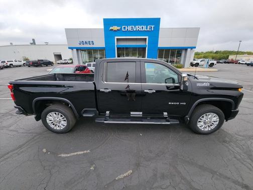 2022 Chevrolet Silverado 2500 High Country