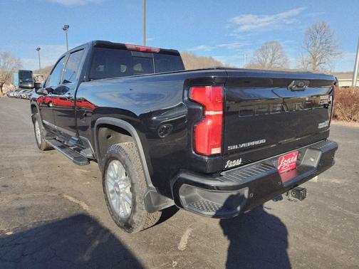 2025 Chevrolet Silverado 2500 High Country