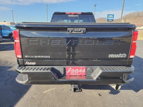 2025 Chevrolet Silverado 2500 High Country