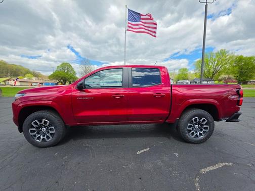 Radiant Red Tintcoat 2026 Chevrolet Colorado Z71