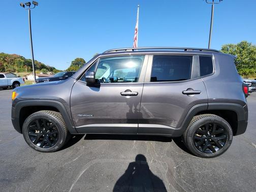 2017 Jeep Renegade Altitude