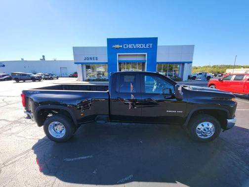 2026 Chevrolet Silverado 3500 LT