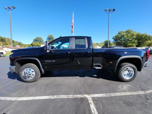 2026 Chevrolet Silverado 3500 LT