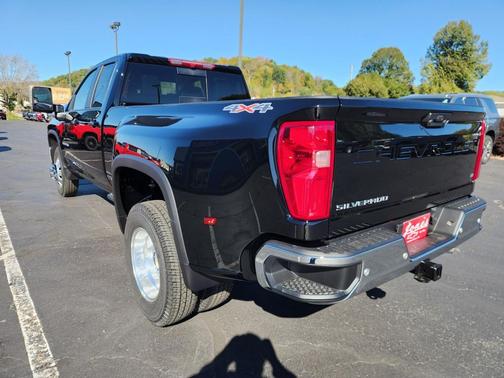 2026 Chevrolet Silverado 3500 LT