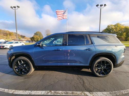 2025 Chevrolet Traverse RS