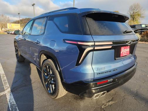 2025 Chevrolet Traverse RS