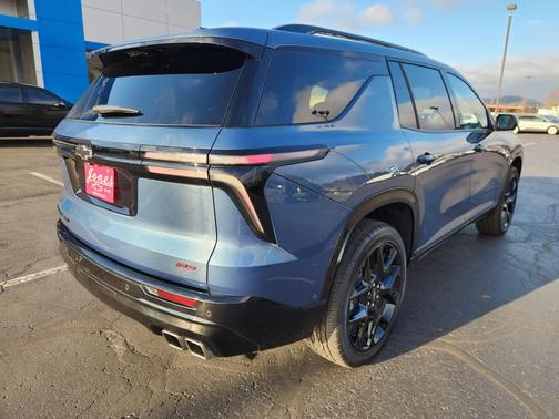 2025 Chevrolet Traverse RS
