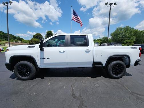 2025 Chevrolet Silverado 3500 LT
