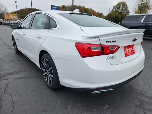 2023 Chevrolet Malibu FWD RS