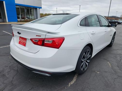 2023 Chevrolet Malibu FWD RS