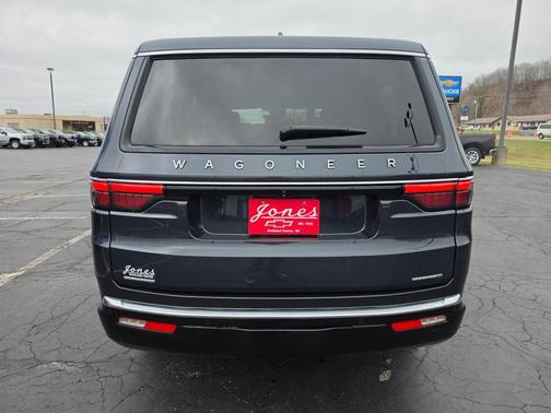 2023 Jeep Wagoneer Series III 4x4