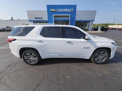 2023 Chevrolet Traverse High Country