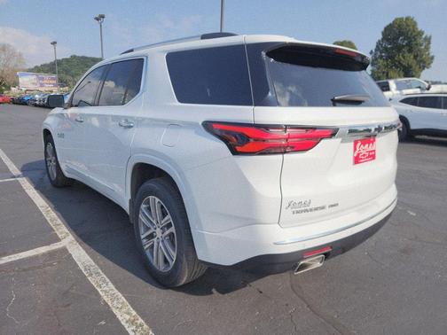 2023 Chevrolet Traverse High Country
