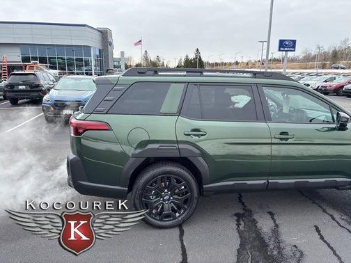 Deep Emerald Green Pearl 2026 Subaru Outback Limited XT