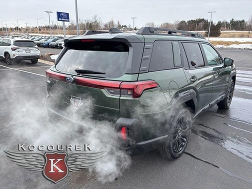 Deep Emerald Green Pearl 2026 Subaru Outback Limited XT