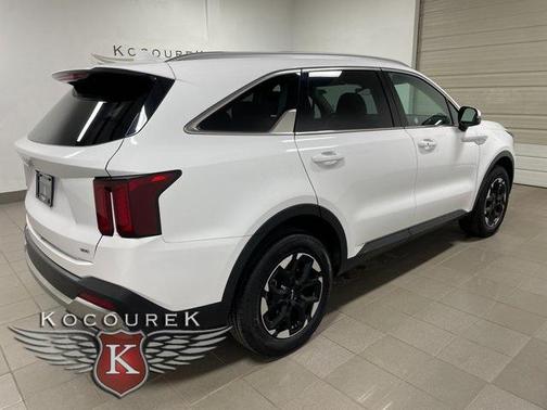 2024 Kia Sorento S