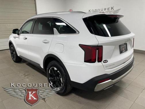 2024 Kia Sorento S